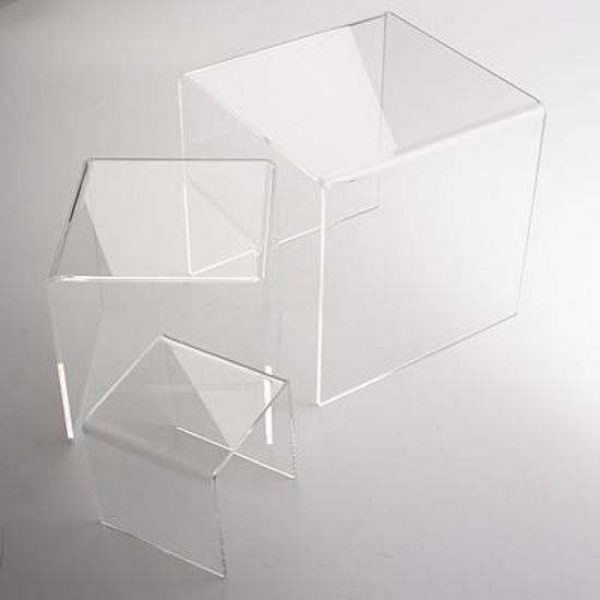 Plexiglas 3 standaards transparant 1 x 10x10x10, 1 x 15x15x15 en 1 x 20x20x20cm